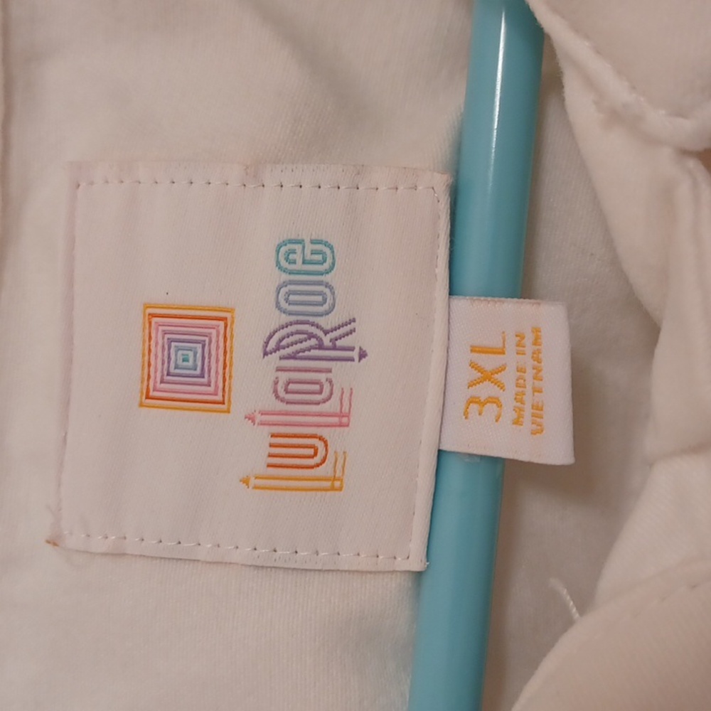 Soft White Button-Front Jacket - Picture 2 of 7